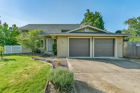 2430 Winslow Park Circle Medford OR 97504