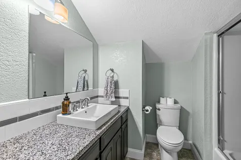 2430 Winslow Park Circle Medford OR 97504