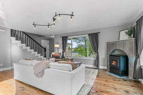 2430 Winslow Park Circle Medford OR 97504