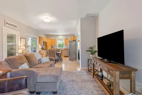 1650 NW Ivy Avenue Redmond OR 97756