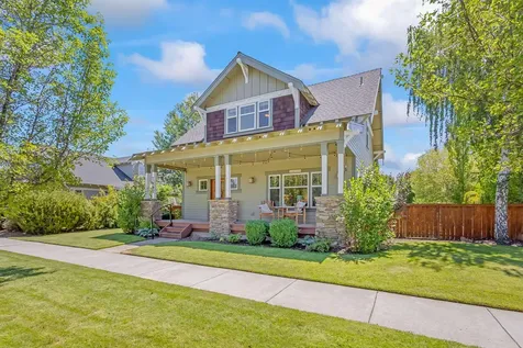 1650 NW Ivy Avenue Redmond OR 97756