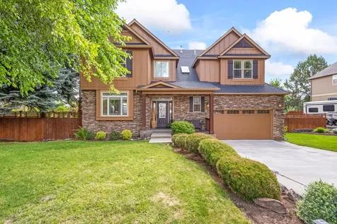 2810 SW 33rd Street Redmond OR 97756