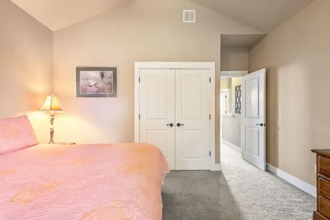 2810 SW 33rd Street Redmond OR 97756