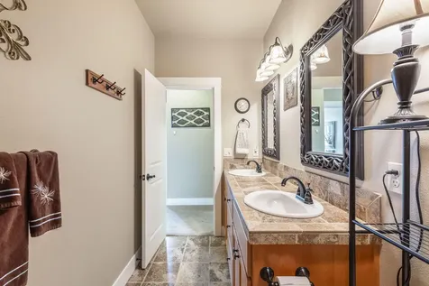 2810 SW 33rd Street Redmond OR 97756