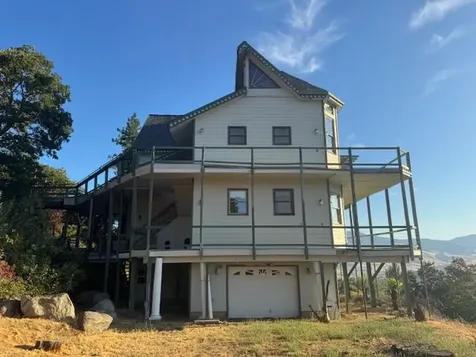 448 Timberlake Drive Ashland OR 97520