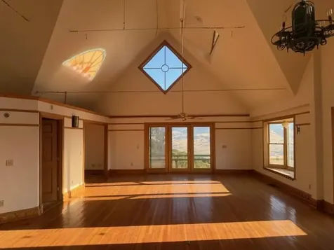 448 Timberlake Drive Ashland OR 97520