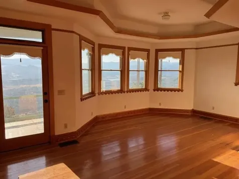 448 Timberlake Drive Ashland OR 97520