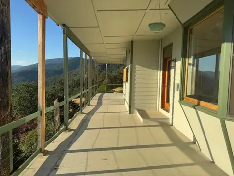 448 Timberlake Drive Ashland OR 97520