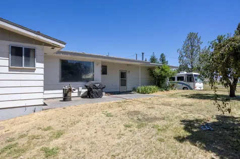 2551 SW Ford Lane Madras OR 97741
