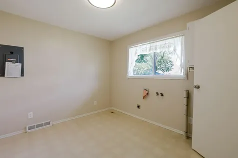 415 9th Street Metolius OR 97741