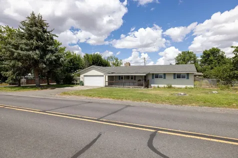 415 9th Street Metolius OR 97741