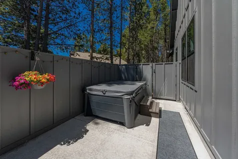 16834 Pony Express Way Bend OR 97707