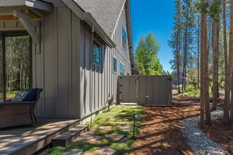 16834 Pony Express Way Bend OR 97707