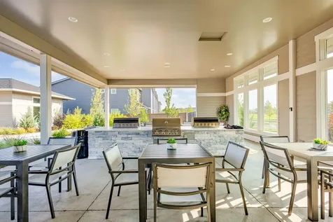 3827 NE Oakside Loop Bend OR 97701