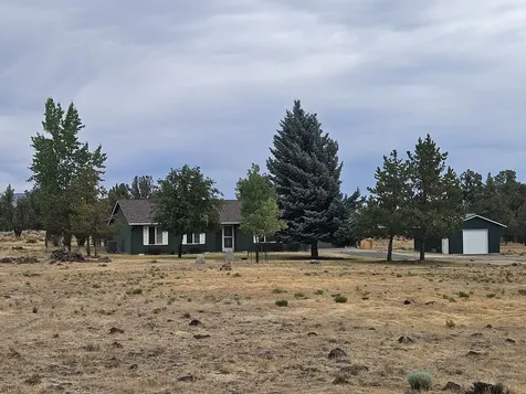4477 NE Walnut Avenue Redmond OR 97756