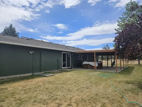 4477 NE Walnut Avenue Redmond OR 97756