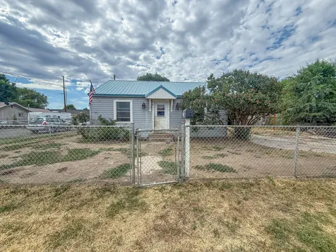 750 NW 2nd Street Prineville OR 97754