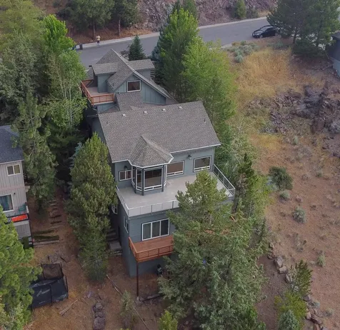 1785 SW Troon Avenue Bend OR 97702