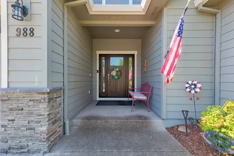 988 Pumpkin Ridge Eagle Point OR 97524