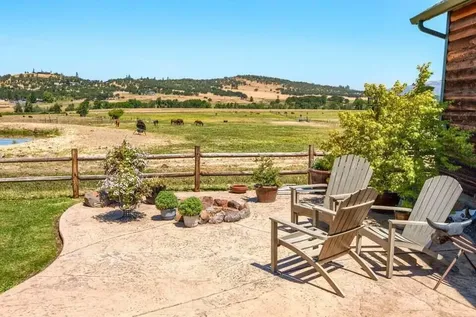 2511 Alta Vista Road Eagle Point OR 97524