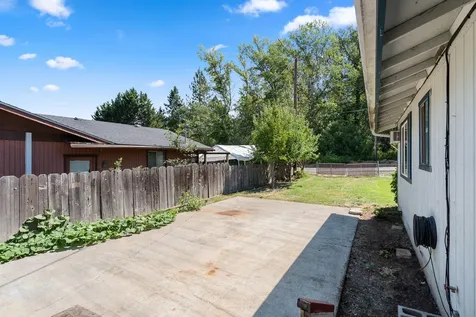 1980 Keldan Lane Grants Pass OR 97527