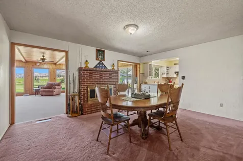 10145 Matney Way Klamath Falls OR 97603