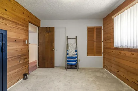 10145 Matney Way Klamath Falls OR 97603