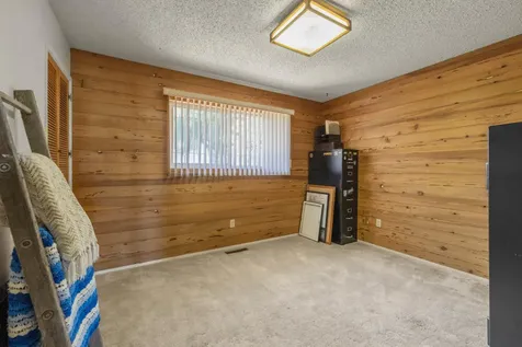 10145 Matney Way Klamath Falls OR 97603