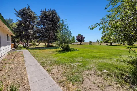 10145 Matney Way Klamath Falls OR 97603