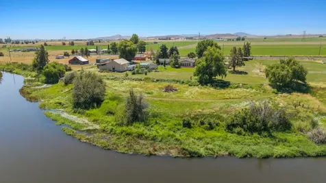 10145 Matney Way Klamath Falls OR 97603