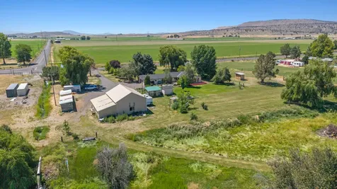 10145 Matney Way Klamath Falls OR 97603