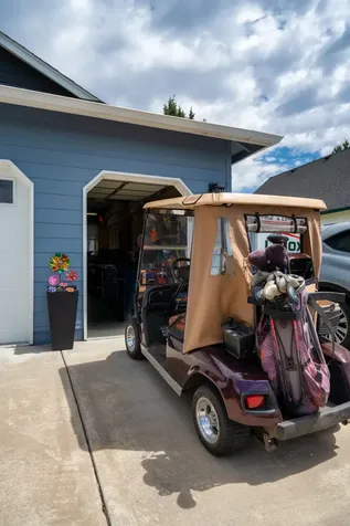 4198 SW Tommy Armour Lane Redmond OR 97756
