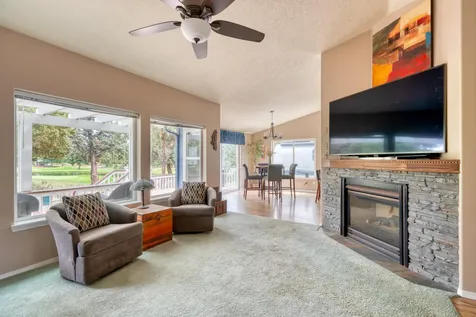 4198 SW Tommy Armour Lane Redmond OR 97756