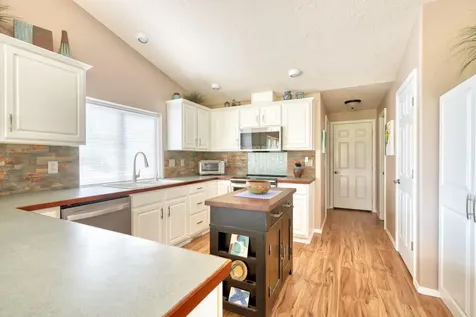 4198 SW Tommy Armour Lane Redmond OR 97756