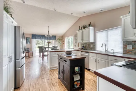 4198 SW Tommy Armour Lane Redmond OR 97756