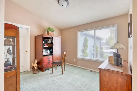 4198 SW Tommy Armour Lane Redmond OR 97756