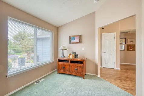 4198 SW Tommy Armour Lane Redmond OR 97756