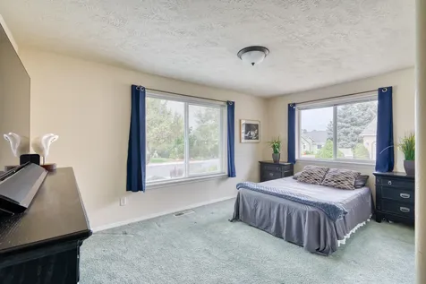 4198 SW Tommy Armour Lane Redmond OR 97756