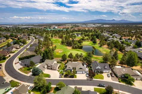 4198 SW Tommy Armour Lane Redmond OR 97756