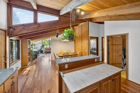 3256 East Evans Creek Road Rogue River OR 97537