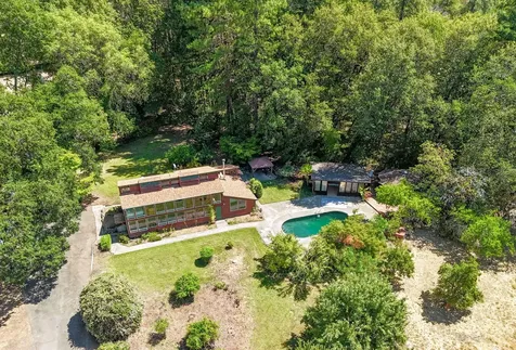 3256 East Evans Creek Road Rogue River OR 97537