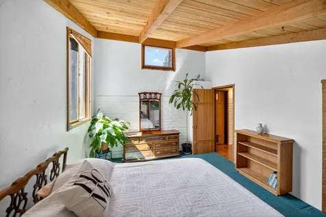 3256 East Evans Creek Road Rogue River OR 97537