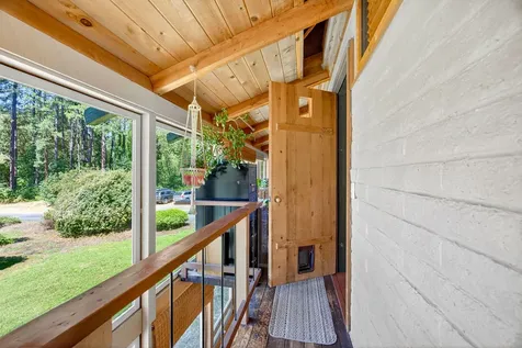 3256 East Evans Creek Road Rogue River OR 97537