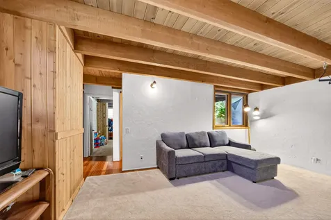 3256 East Evans Creek Road Rogue River OR 97537