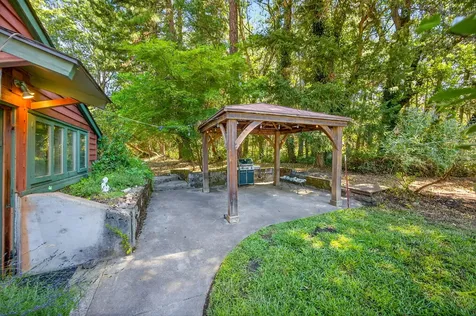3256 East Evans Creek Road Rogue River OR 97537