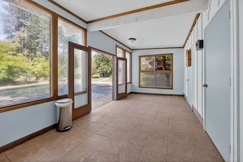 3256 East Evans Creek Road Rogue River OR 97537