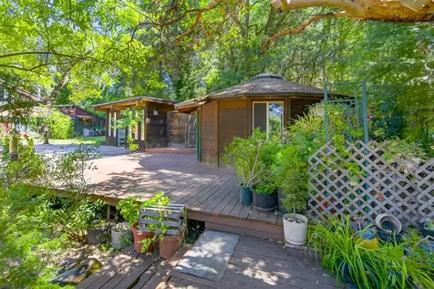 3256 East Evans Creek Road Rogue River OR 97537