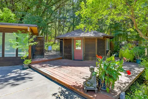 3256 East Evans Creek Road Rogue River OR 97537
