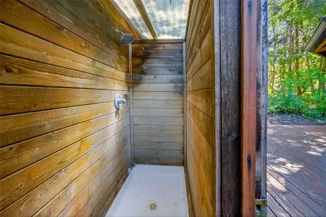 3256 East Evans Creek Road Rogue River OR 97537