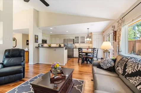 61422 Rock Bluff Lane Bend OR 97702